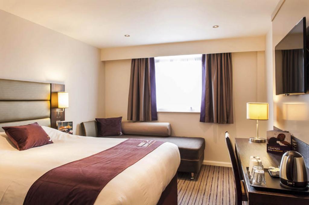 Premier Inn الدرشوت المظهر الخارجي الصورة