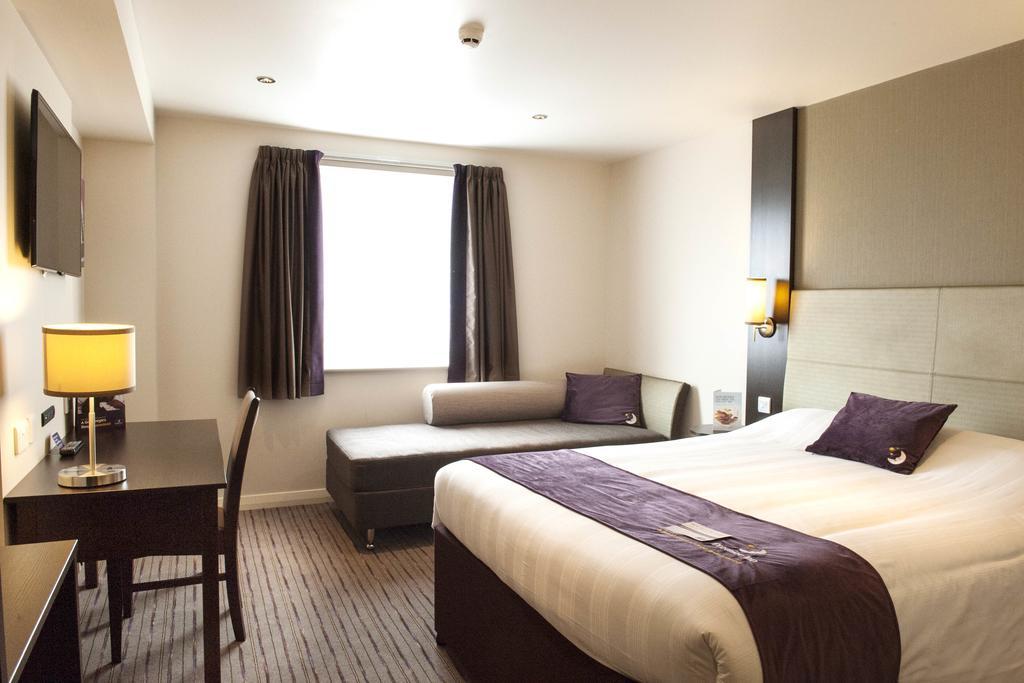 Premier Inn الدرشوت المظهر الخارجي الصورة